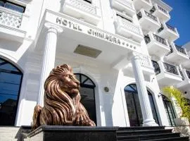 Chimaera Hotel