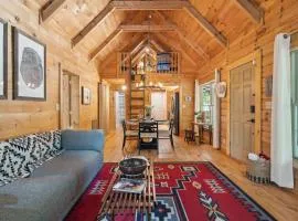 Fire Pit and BBQ Lake Lure Cabin with Outdoor Oasis!