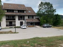 Motel - Location studio 2 personnes, Hotel in Morbier