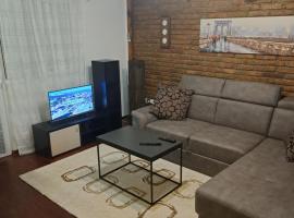 Kustudic Apartments，蒂瓦特的飯店