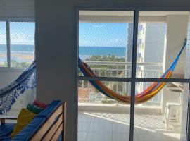 Apt agradabilíssimo vista mar, apartamento em Lauro de Freitas