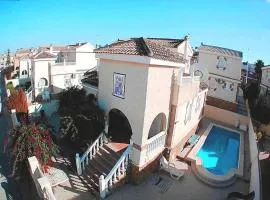 6BR Family Villa with Pool in Gran Alacant