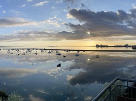 Corinthian Quay Apartment, bolig ved stranden i Edinburgh