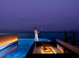 SEA ZANTE Luxury Beachfront Retreat, luxury hotel in Tragaki