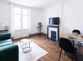 Appartement avec balcon à 250 m de la gare, hyper centre