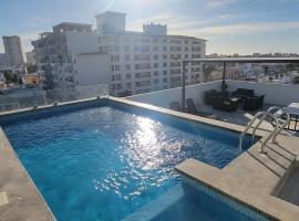 New Luxury Condo, hotel em Mazatlán