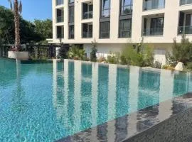 SUNNY STUDIO AZUR