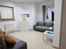 Apartament Rodzinne Zacisze - dla 8 osób - PET FRIENDLY - dwie osobne sypialnie z parkingiem - Space Apart