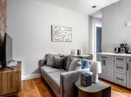 SoHo 2BR w Balcony WD nr WF NYC-1190
