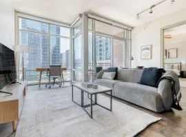 Downtown 1br w gym pool nr Lady Bird Lake ATX-187