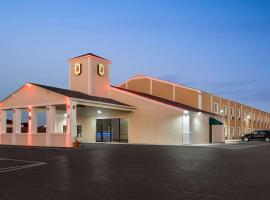 Super 8 by Wyndham Gainesville TX, hotel s parkovan&iacute;m v destin&aacute;cii Gainesville