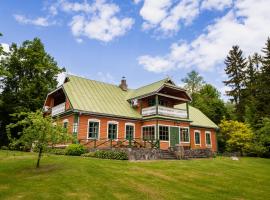 Alaušo Salos - Malinauskų kaimo turizmo sodyba, casa de campo em Sudeikiai