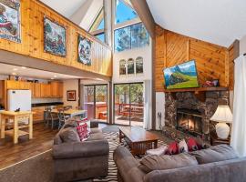 Beautiful 3 BR Cabin/Great Views/Lots of Amenities, hôtel à Big Bear Lake