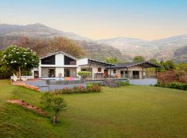 SaffronStays Sanvina Farm, Karjat, хотел близо до Храм Бимашанкар, Карджат