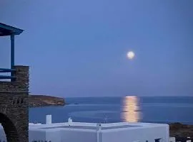 Tinos Beautiful Sunrise Apartment Near Agios Sostis Beach