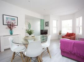 Oceans 12a Shelley Lofts, sleeps 4, appartement in Worthing