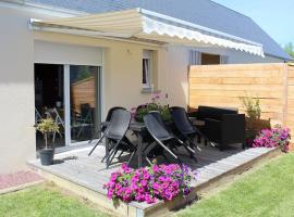 Baie du Mont Saint Michel / Gîte de la Vaquerie, hotel in Vains