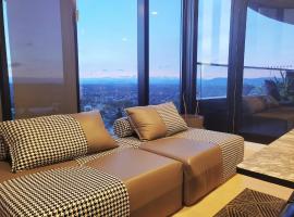 Modern&cozy life in Sky Garden 5min from station, hotel in Glen Waverley