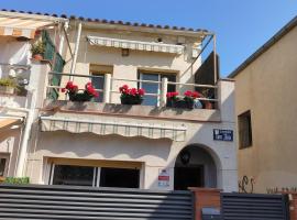 Nice house at the beach near Barcelona, new, partmenti szállás Premiá de Marban