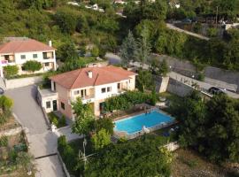 Guesthouse Anthoula, hotel u blizini znamenitosti 'Asprochalikos cave' u gradu 'Derviziana'