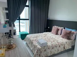 Ariana Roomstay @ skyloft