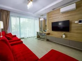 Red Luxury Apartment Lake On