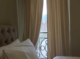 Hotel Pazari & Apartments, hotel i Korçë