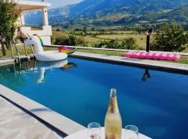 Villa Xheni