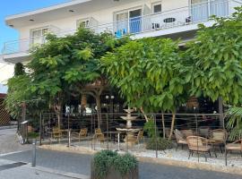 L'Illa Hotel, отель в Тосса-де-Мар