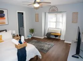 Luxury 3BR Townhome in the Heart of Winston Salem NC - Sleep 6