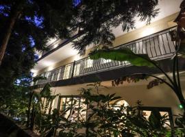 Spanos apartments Anna's lodge, hotel in Polychrono