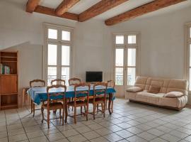 Grand Appartement Au Coeur de Sète，位于塞特港的酒店