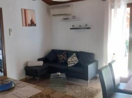 Petite maison, Hotel in Lecci