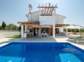 Beautiful Home In Kavran With Outdoor Swimming Pool