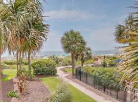 New Listing! Seagrove Villa 3A - Luxurious Ocean View!, hotel v destinaci Isle of Palms