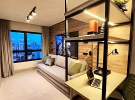 Loft de Luxo c/ Home Office ao lado Shopping CG.