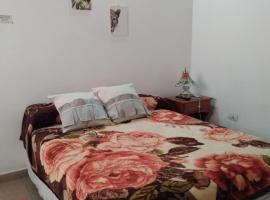 Casa para 6 con cochera-Maragus, βίλα σε Posadas