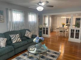 Boston Luxury 2 Bedroom Private Condo, alojamento para férias em Boston