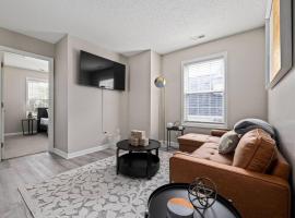 Family-Friendly Raleigh Home, Close to Downtown, παραθεριστική κατοικία σε Ράλεϊ