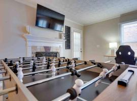 Peace and Games with Class, vacation home in Stone Mountain