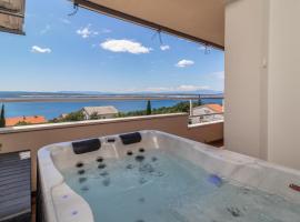 Beautiful Apartment In Dramalj With Wifi – hotel w mieście Dramalj