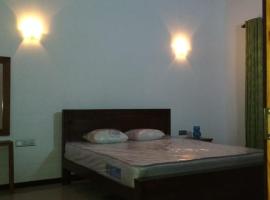 Fully Furnished house for rent in Gampaha/Ja-ela (Colombo), hotel en Gampaha