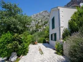 Luxury Makarska Getaway