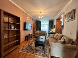 Location, locaton, location!, apartment in Ulaanbaatar