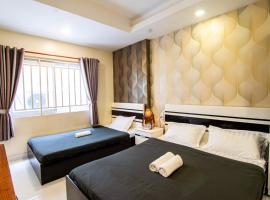 The Local Home Premium, hotel near Ben Thanh Market, Ho Chi Minh City