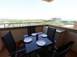 Apartamento con vistas al mar y montaña