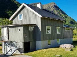 Landsbyhus i Lofoten, alojamento com cozinha em Napp