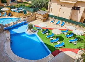 Sol y Mar Apartments: Cala Bona'da bir otel