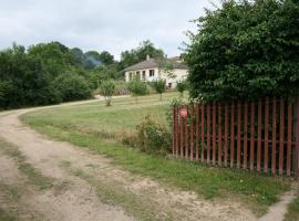 HAVRE DE PAIX A LOUBEYRAT EN AUVERGNE、Loubeyratの別荘