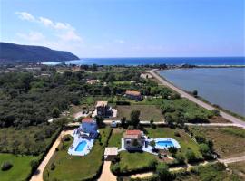 Seaview Villa Aris with private pool by Lefkadastay: Lefkada şehrinde bir ucuz otel